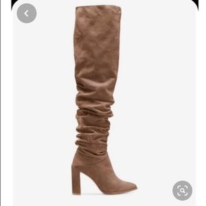 Fabulous Scrunchy To-the-thigh boots